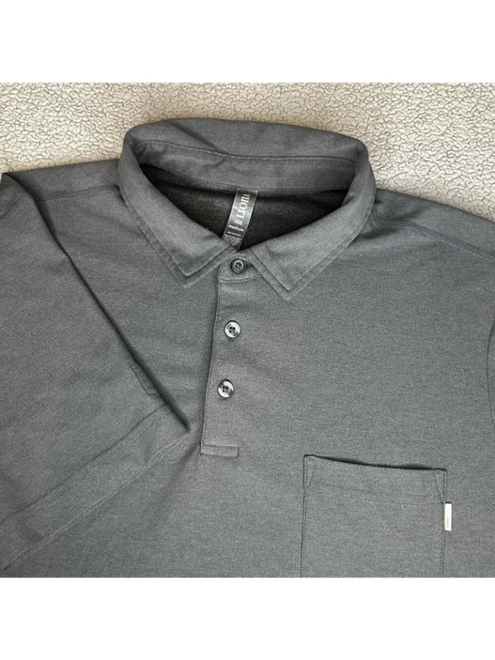 Vuori Ace Polo Shirt Mens M Gray Knit Pocket Performance Casual Golf Stretch - Picture 3 of 11